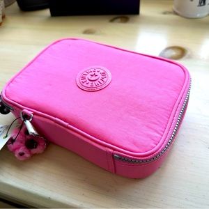 KIPLING NWT TRAVEL MAKE UP CASE